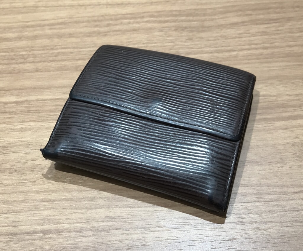 ルイヴィトン エピ ポルトモネ・ビエ・カルトクレディ M63483