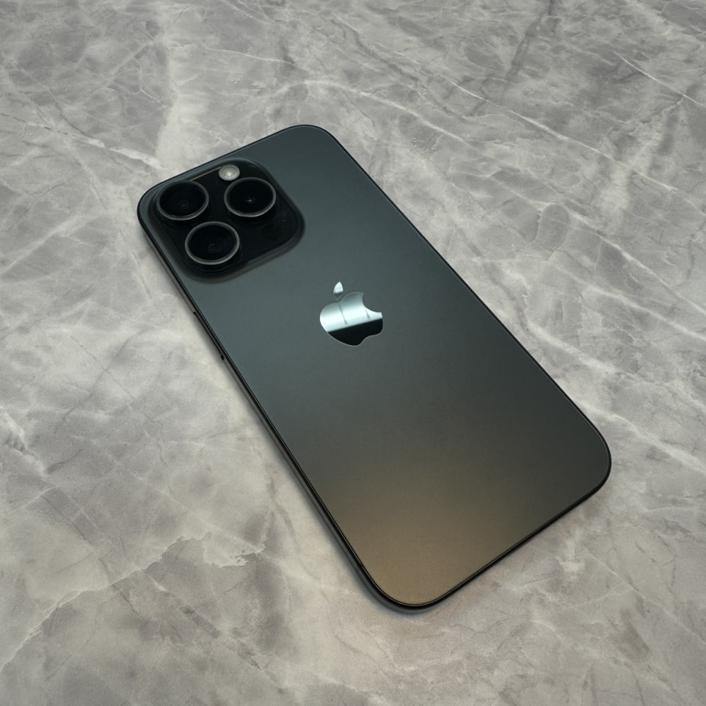 国内版SIMフリー iPhone15 Pro 256GB ブラックチタニウム MTUC3J/A