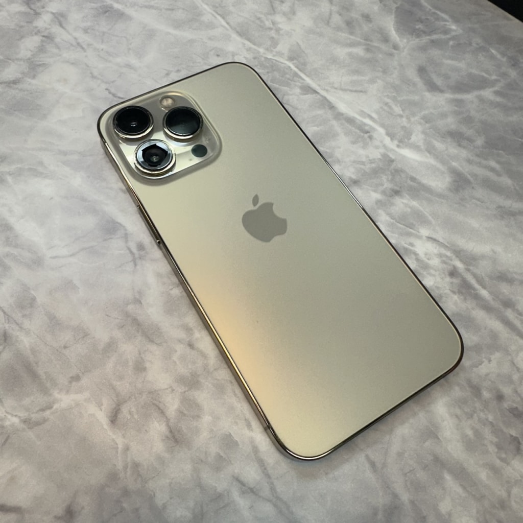 SIMロック解除(docomo) iPhone13 Pro 256GB ゴールド MLUQ3J/A