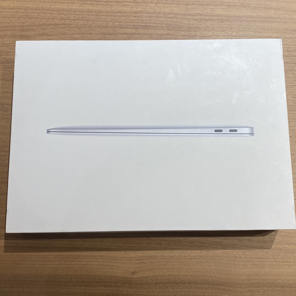 Apple MacBook Air 13インチ 8GB 512GB シルバー MVH42J/A