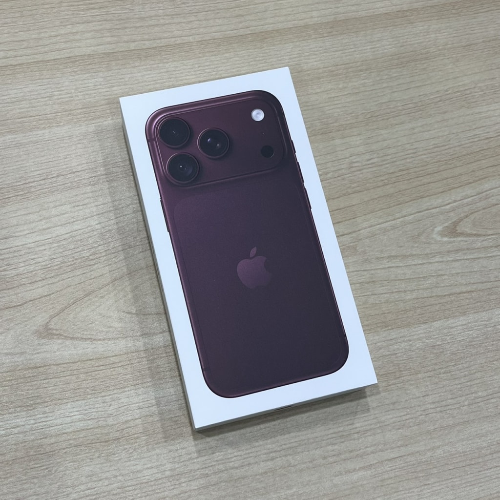 国内版SIMフリー iPhone18 Pro 256GB バーガンディ MJR74J/A
