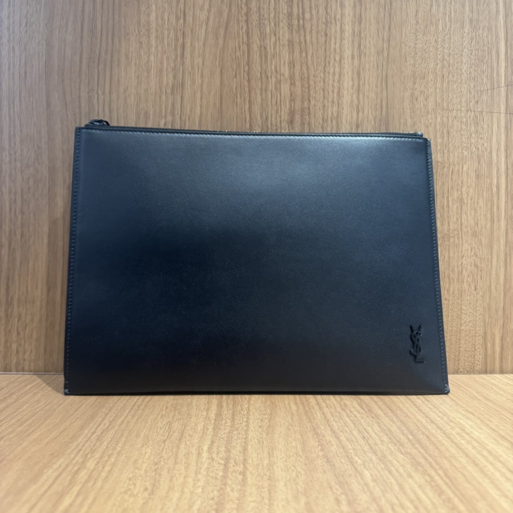 サンローラン YSLロゴ クラッチバッグ 607779