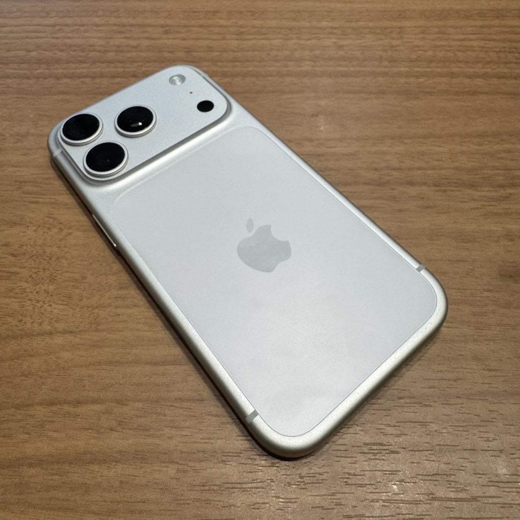 SIMロック解除(Softbank) iPhone17Pro 256GB シルバー MG854J/A