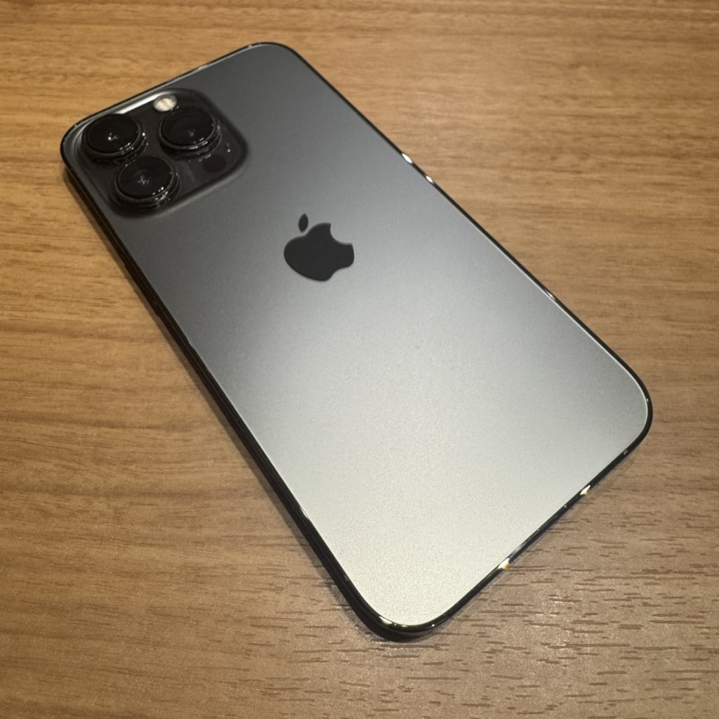 SIMロック解除(docomo) iPhone13Pro 128GB グラファイト MLUE3J/A