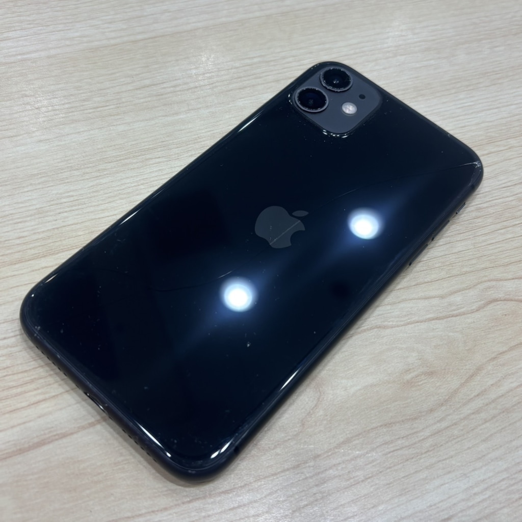 SIMロック解除(Softbank) iPhone11 64GB ブラック MWLT2J/A
