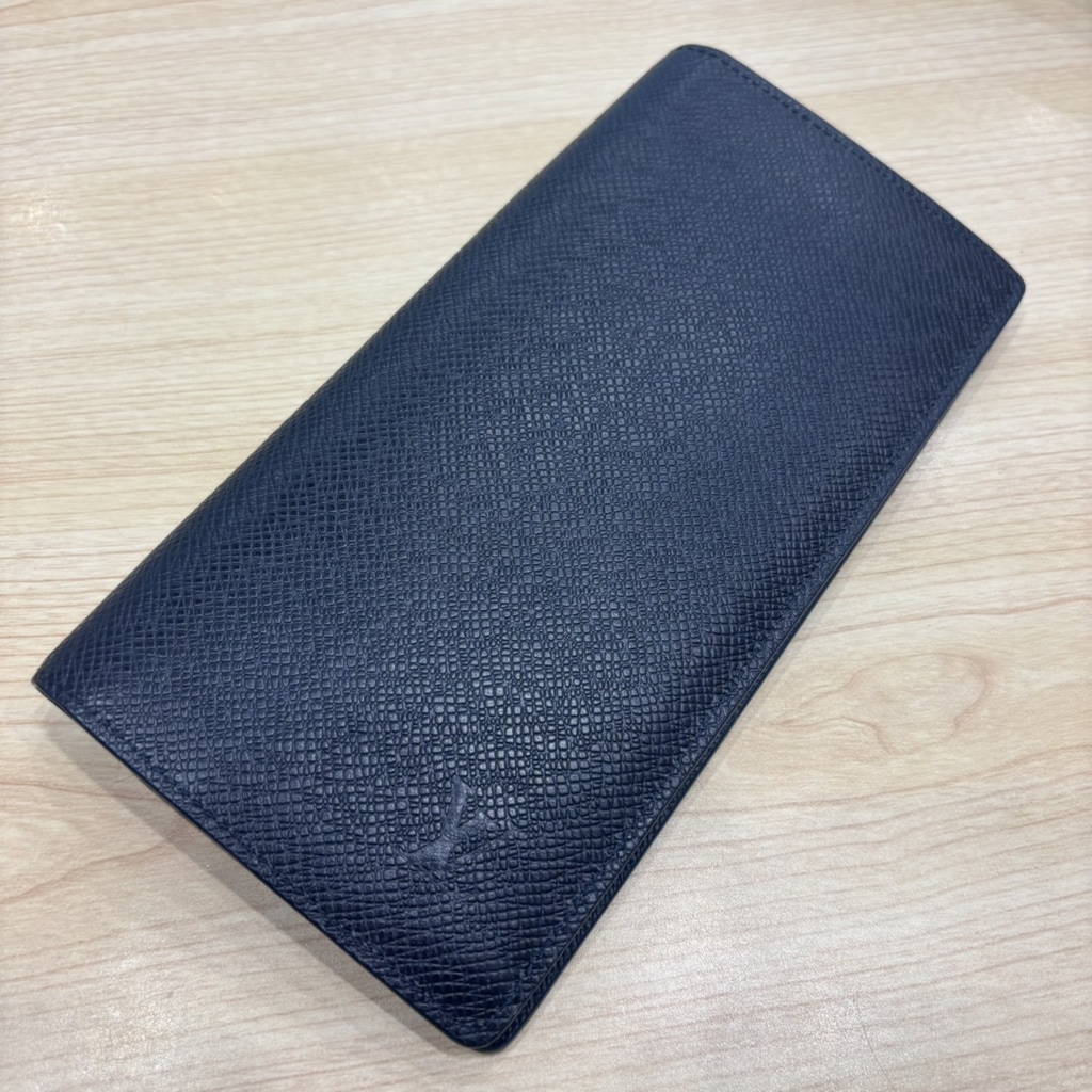 ルイヴィトン タイガ ポルトフォイユ・ブラザ M30501